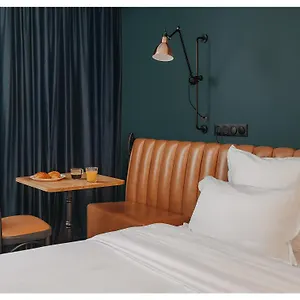 1.75 Le Charme Paris